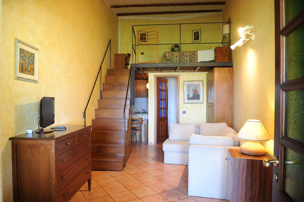 Il Poggio Dei Pettirossi Apartment Pettorano sul Gizio ภายนอก รูปภาพ