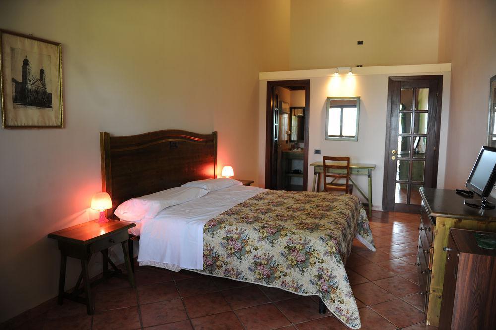 Il Poggio Dei Pettirossi Apartment Pettorano sul Gizio ภายนอก รูปภาพ