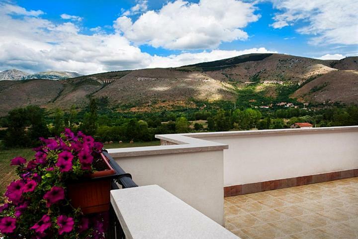 Il Poggio Dei Pettirossi Apartment Pettorano sul Gizio ภายนอก รูปภาพ