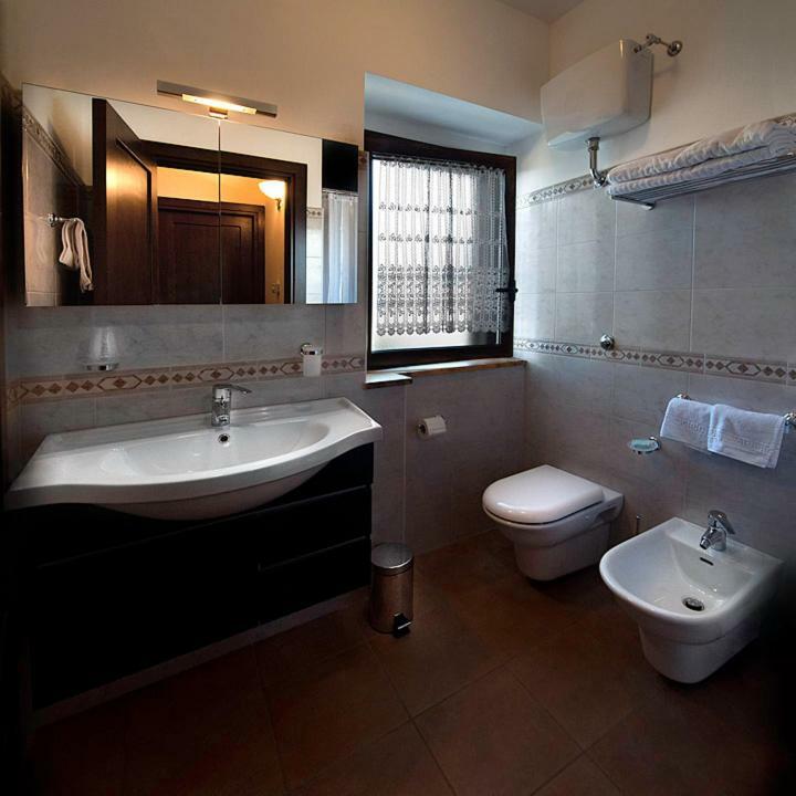 Il Poggio Dei Pettirossi Apartment Pettorano sul Gizio ภายนอก รูปภาพ