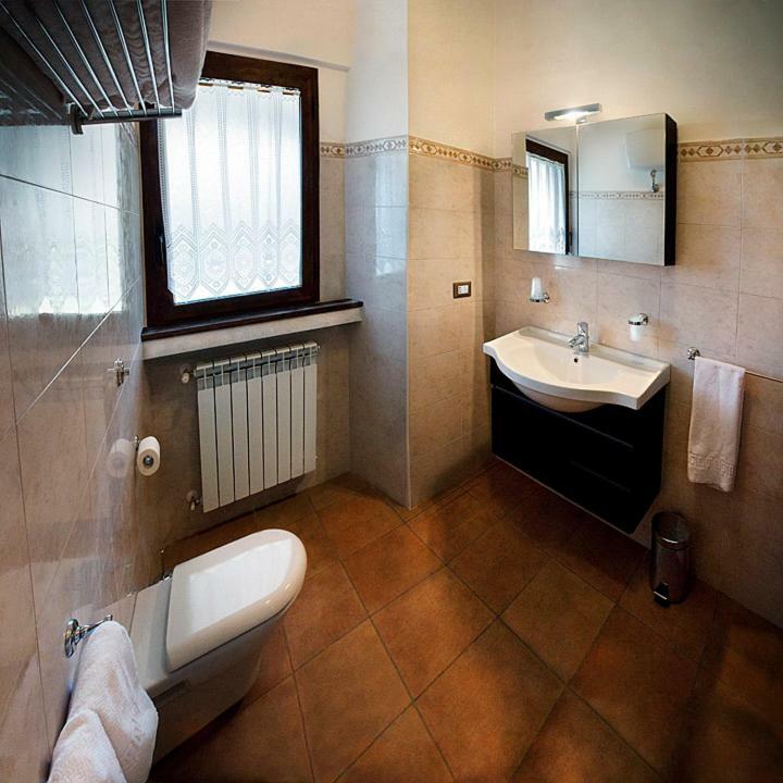 Il Poggio Dei Pettirossi Apartment Pettorano sul Gizio ภายนอก รูปภาพ