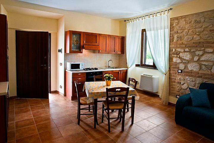 Il Poggio Dei Pettirossi Apartment Pettorano sul Gizio ภายนอก รูปภาพ
